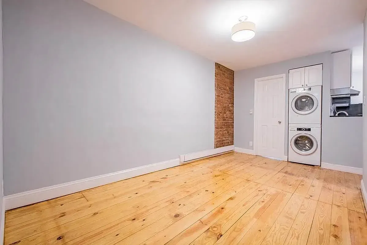 Three bedroom at 520 East 6th Street