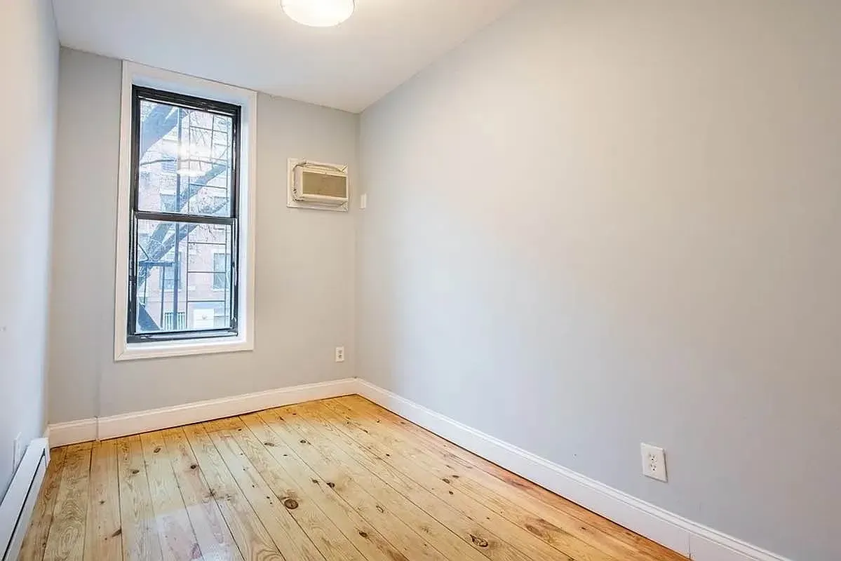 Three bedroom at 520 East 6th Street